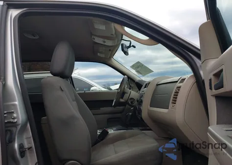 2009 Ford Escape Xlt from USA, damaged, VIN 1FMCU93G49KC02089